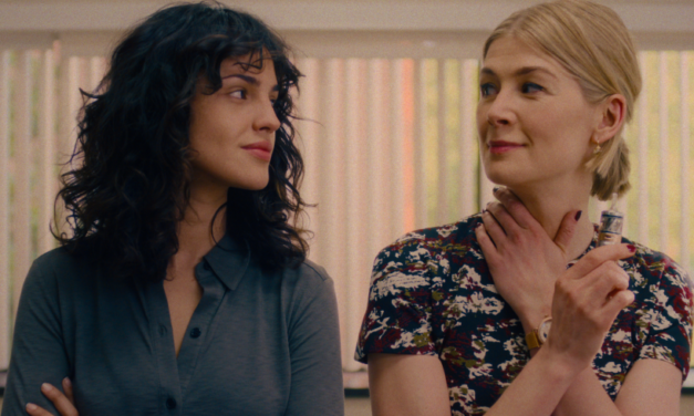 I care a lot la película más irreverente y aplaudida en Netflix