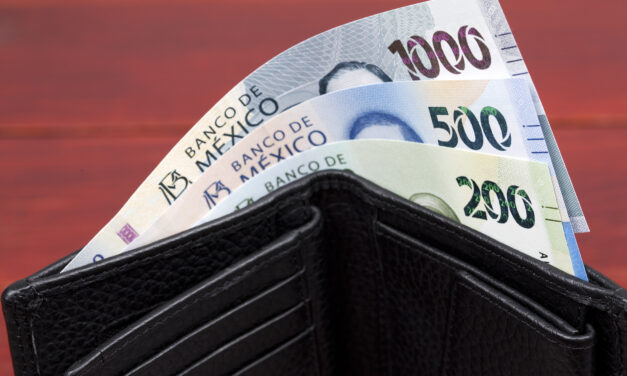 Los centennials administran mejor su dinero que los millennials, ¿cómo lo hacen?