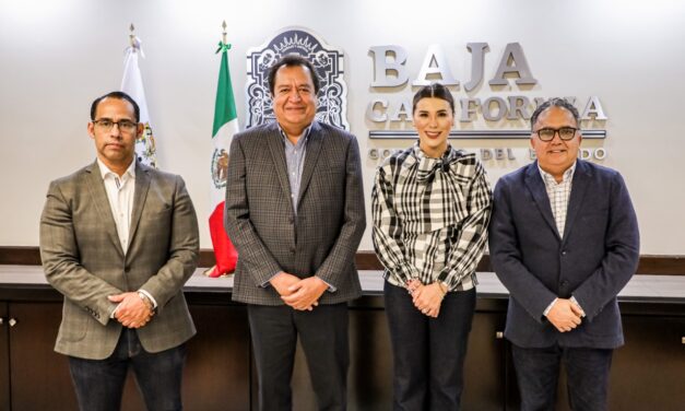 REAFIRMA GOBERNADORA MARINA DEL PILAR COMPROMISO CON LAS Y LOS MAESTROS DE BAJA CALIFORNIA